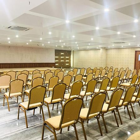 The Sky Imperial Bapu'S Resort Dwarka  Exterior photo