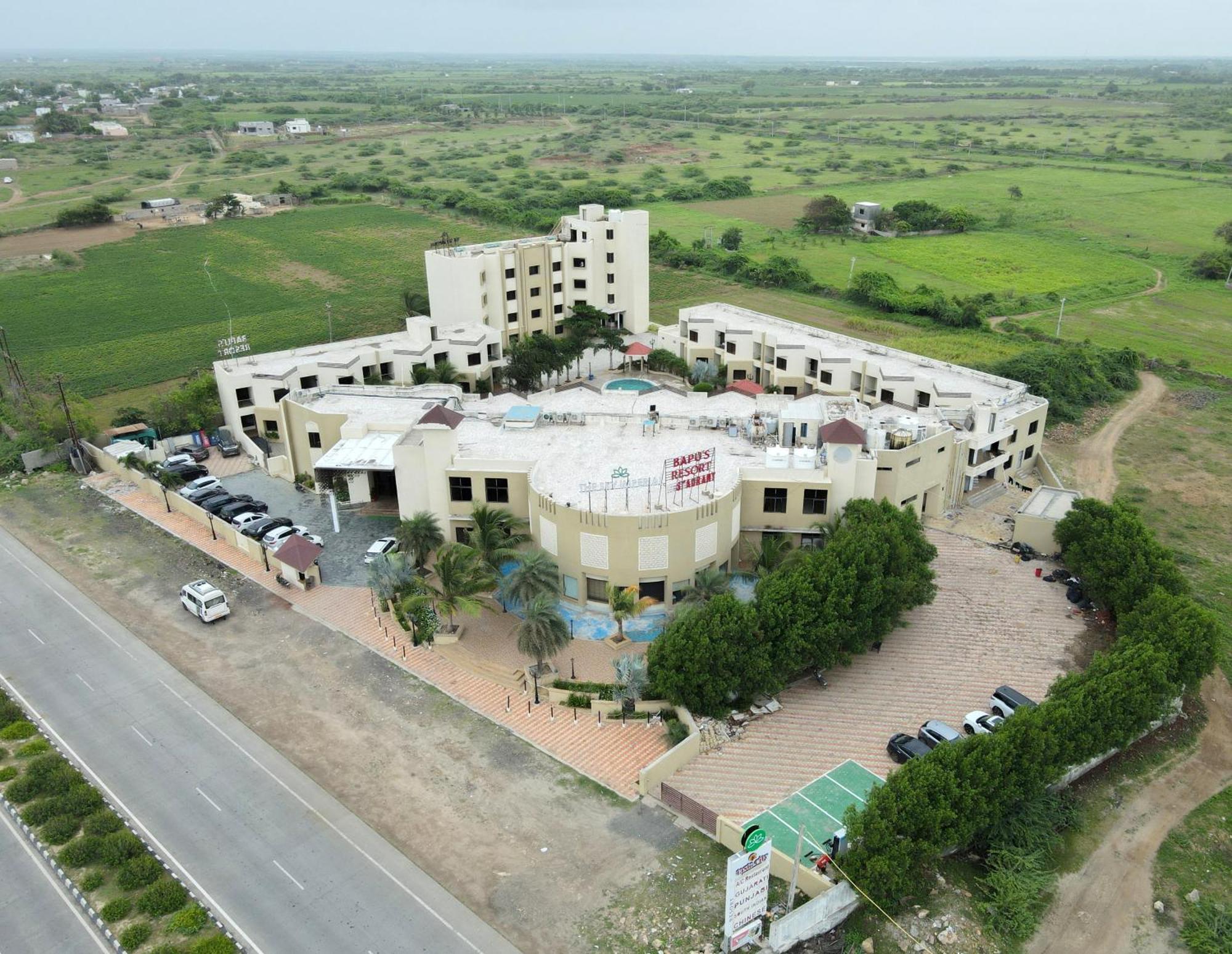 The Sky Imperial Bapu'S Resort Dwarka  Exterior photo